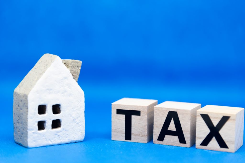 今、住宅購入を考えている方に取って考えなければならないのが「消費税の増税」です。    １０月からの消費税増税に合わせて、様々な住宅に関する税制の制度が改正されますが、今のうちにしっかりと押さえておきましょう。